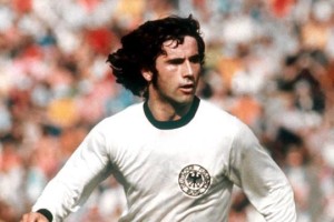 开云官方网-神锋留下一串纪录，满贯点亮足坛传说：盖德永恒！