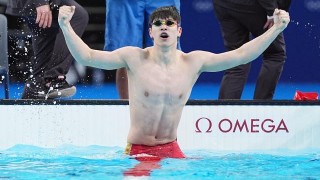 亚军服了：潘展乐配得上金牌，我拼命追他，差点死掉